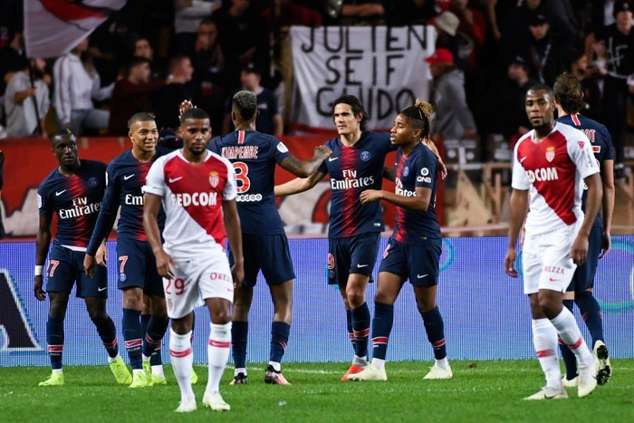 拜仁连续24场联赛主场比赛打进2+球