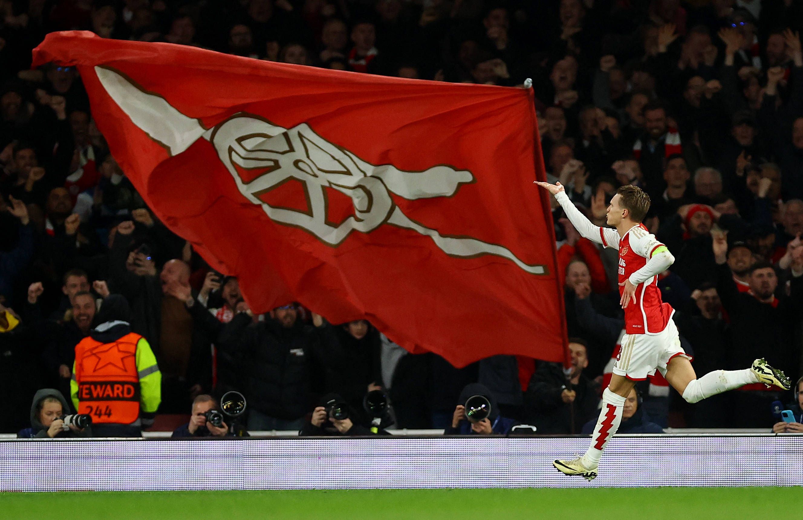 《第九圣诗》2026年2月登陆PC 肉鸽宝石策略