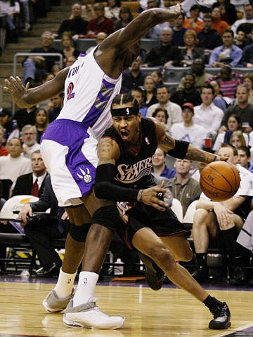 颜骏凌：赢下德比提升了我们的信心，球队每年的目标都是争冠