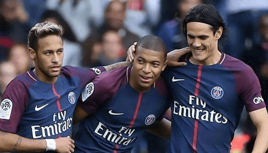 TA：曼联连续88个赛季有自家青训球员出战的纪录面临终结危机